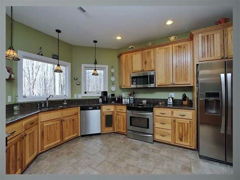 kitchen paint colors with oak cabinets and stainless steel appliances|oak cabinets color scheme.